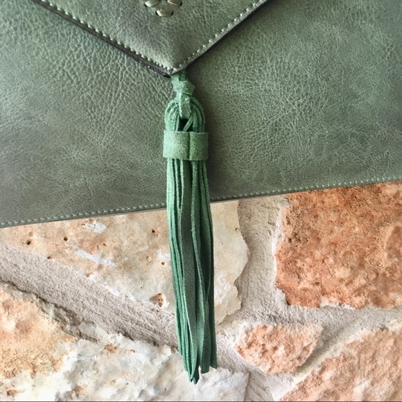 New! Anthropologie Tote and clutch combo in sage. - Picture 4 of 8